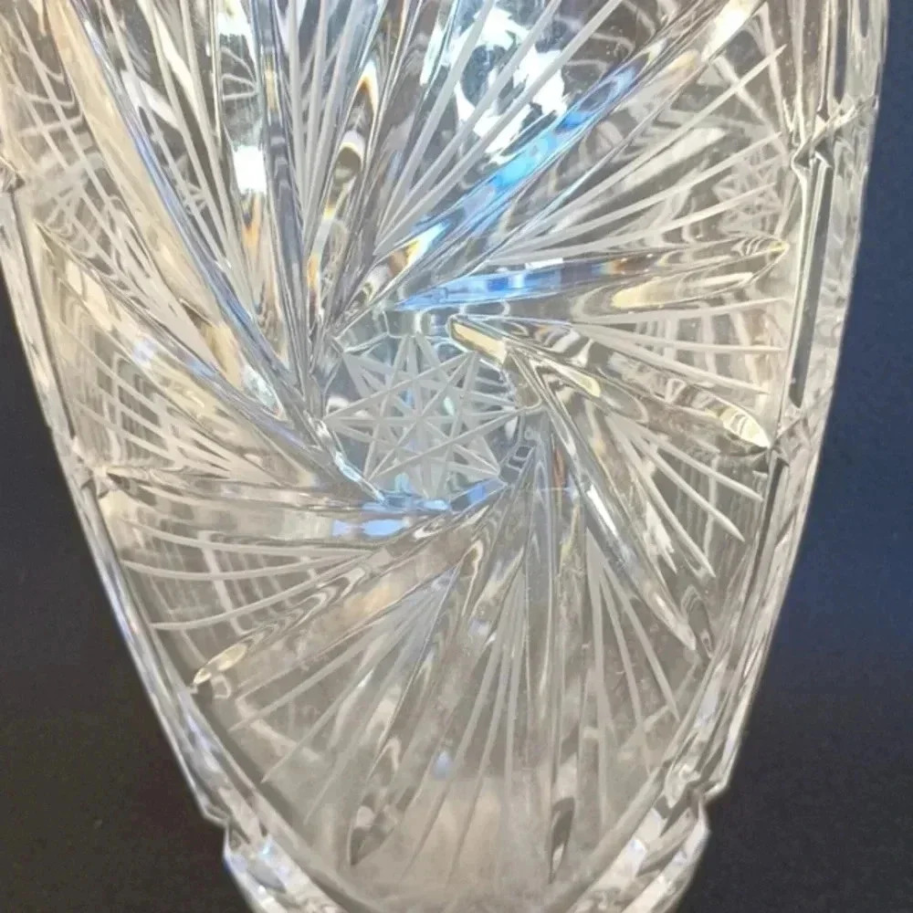 Vintage Hand Cut Fine Polish Crystal Vase - Picture 2 of 4